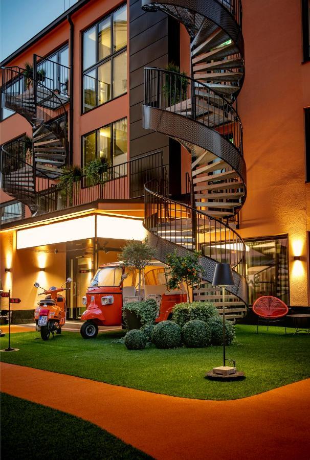 Hotel F6