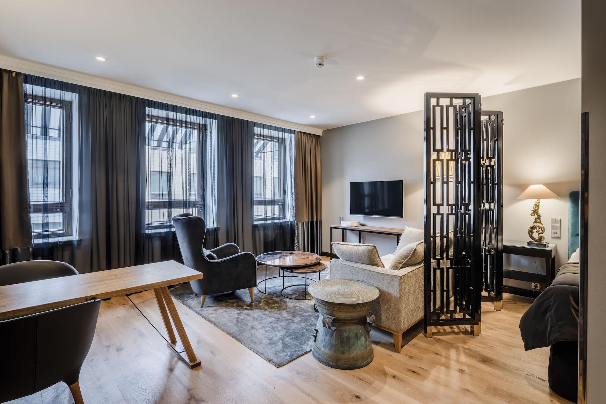 F6 Hotel